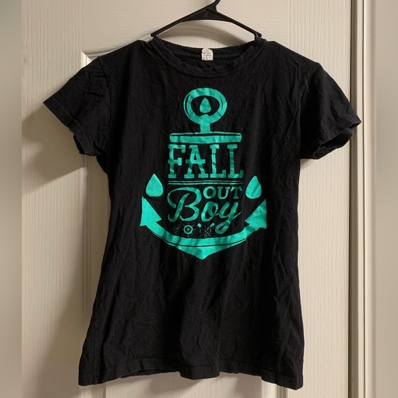 Hot Topic Other - Fall Out Boy T-shirt
